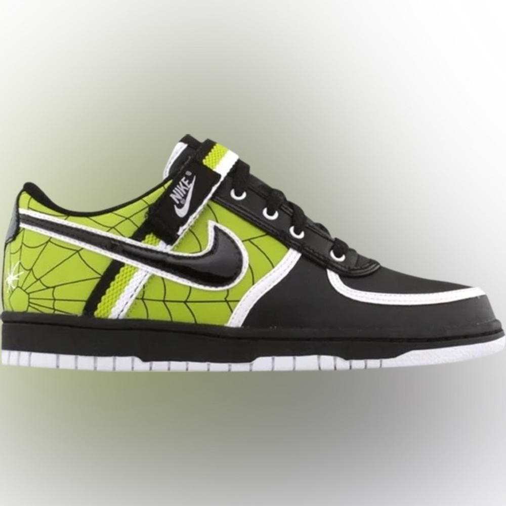 EUC Nike Vandal Low GS ‘Glow In Dark Spider Web’ 6Y (7.5 women’s)